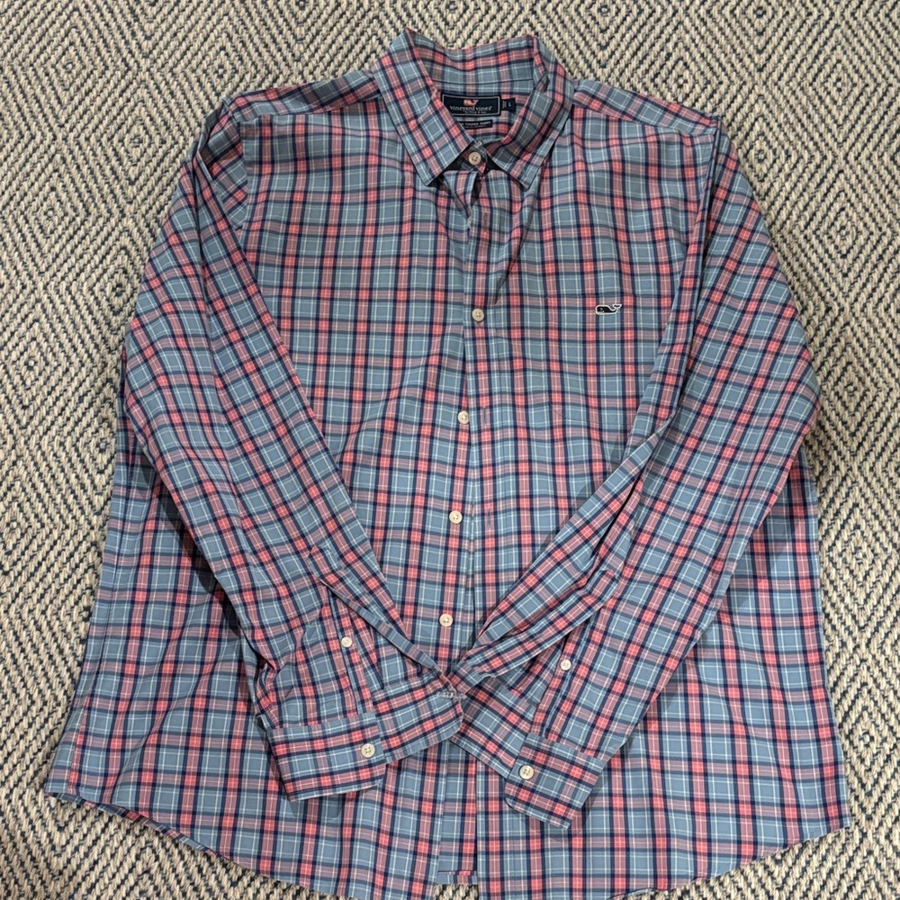 Vineyard Vines Men's Casual Plaid Shirt in Blue and Pink